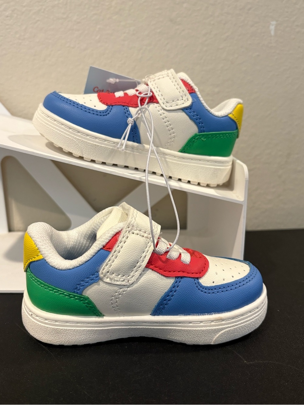 New Toddler Unisex Jaid Solid Court Sneakers - Cat & Jack Size 5 - Picture 2 of 6